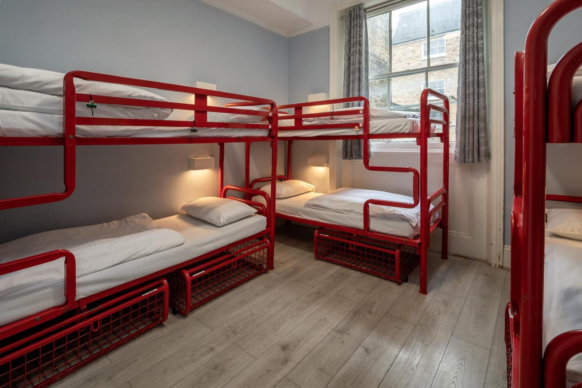 Astor Kensington * Londen